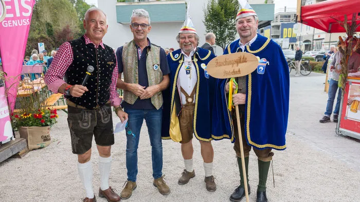 Festlich präsentierte sich die Gemeinde Pörtschach am Sonntag.