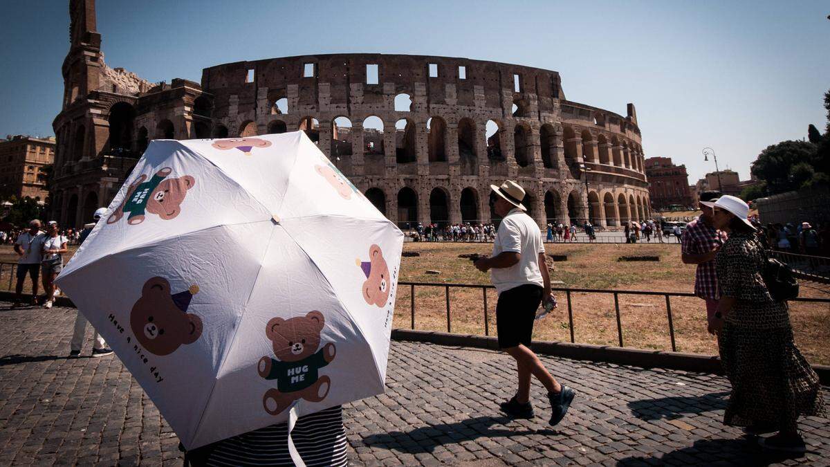 In der Hauptstadt Rom kann es ebenfalls sehr heiß werden: Dort wird am Donnerstag mit bis zu 38 Grad gerechnet