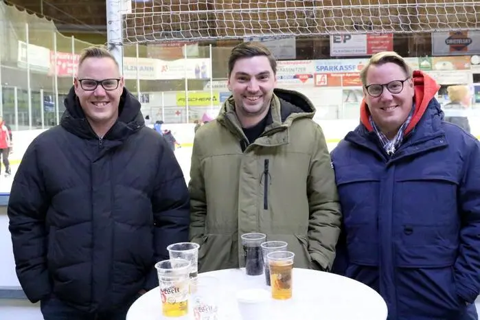  Gesichtet: Bürgermeister Walter Zemrosser mit Stadtrat Philipp Strutz (Mitte), Techniker Gerald Remschnig sowie Ärztin Marika Mang. 