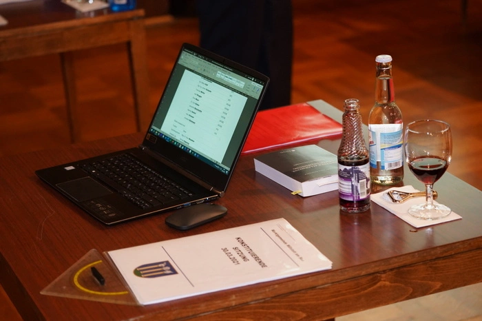 Alles vorbereitet - Die Tagesordnung der konstituierenden Sitzung des Gemeinderates in Millstatt.