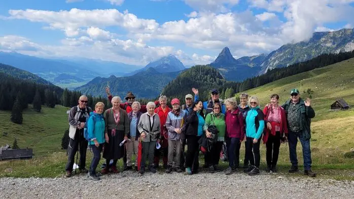 Einen prächtigen Ausblick hatten die Teilnehmer beim jüngsten Almliedersingen auf der Hinteregger Alm