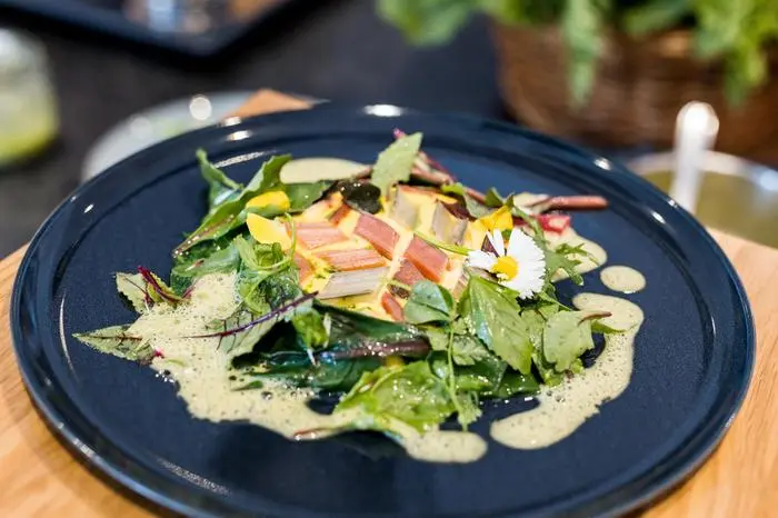 Einmal gebacken und sofort schockverliebt – in Mangold, dem vergessenen Gemüse