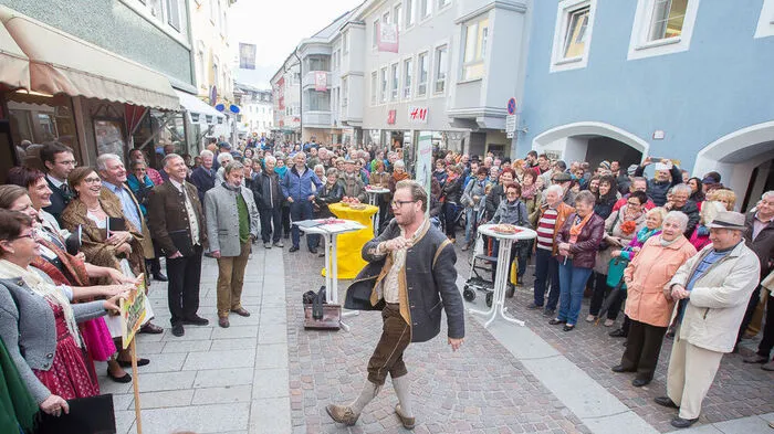 Zehn Chöre treffen sich zum "Kranzlsingen" in der Altstadt