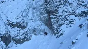 Binnen 15 Minuten waren die Flugretter bei den beiden Eiskletterern