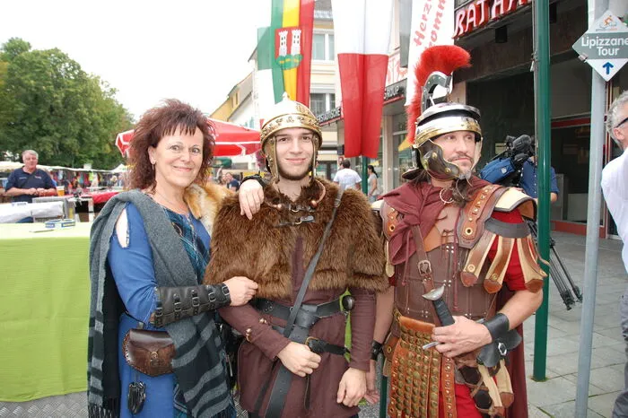 Die Kainacher Ritterschaft war sich ganz stilecht in Schale - diesmal kamen die Ritter als Gladiatoren.
