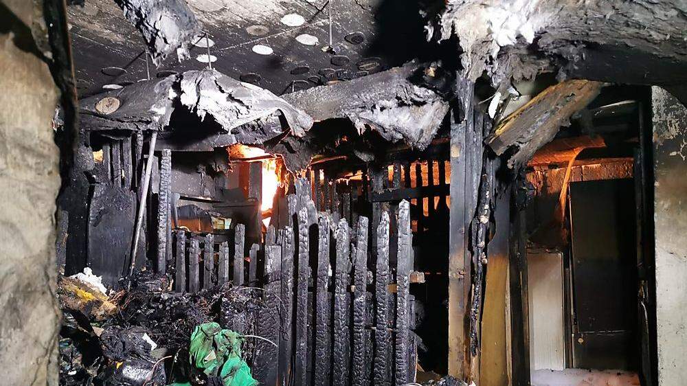 Ein defektes Kabel im Keller löste den Brand in Leoben-Donawitz aus