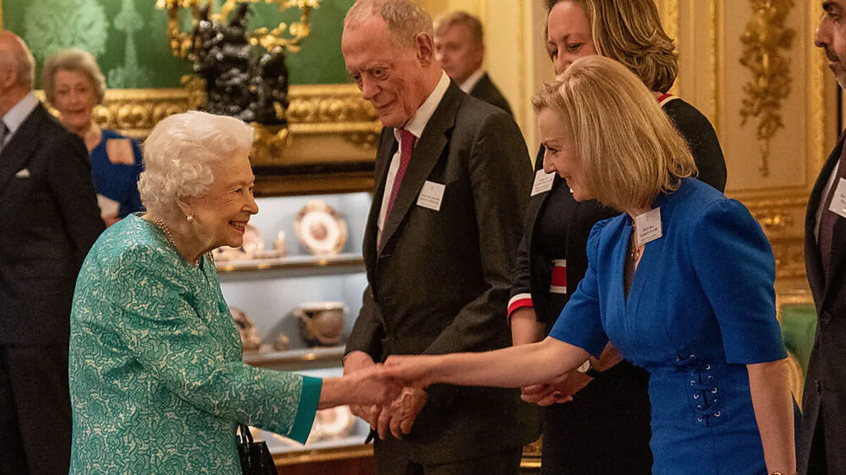 Bereits 2021 haben sich Liz Truss und die Queen auf Schloss Windsor getroffen