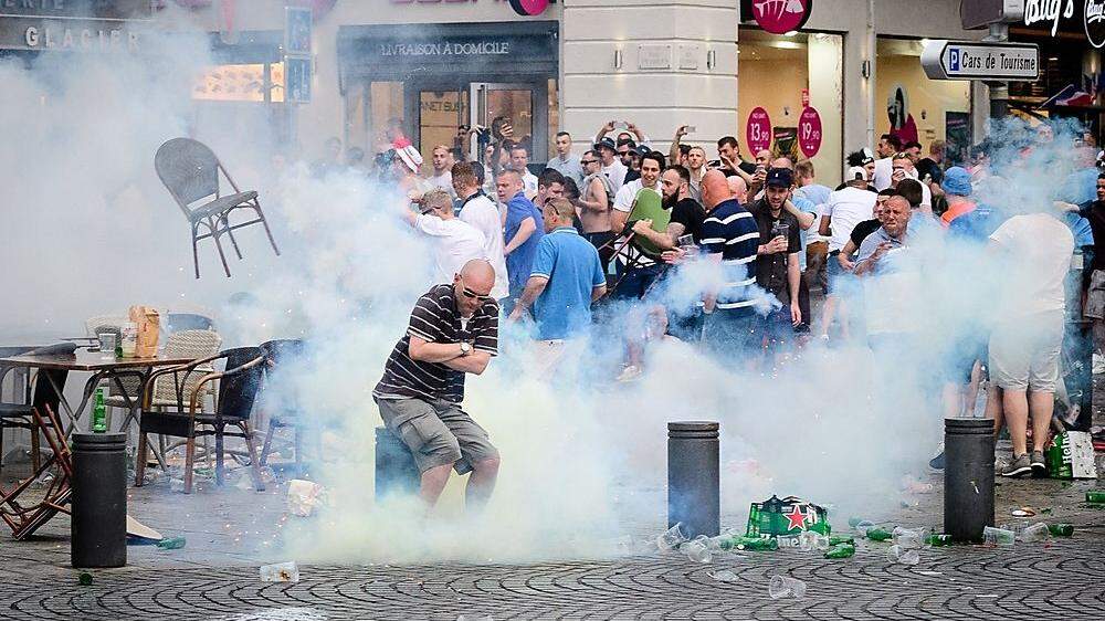 Hooligans sorgten bereits bei der EM 2016 in Frankreich für Negativschlagzeilen