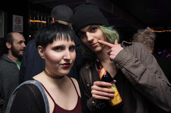 Bitte klicken Sie sich durch die Bilder . . .