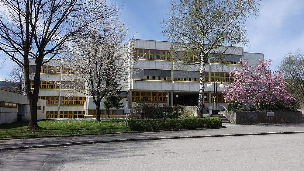 Das Bundesschulzentrum in Deutschlandsberg mit seinen drei Schulen HAK, HLW und BORG