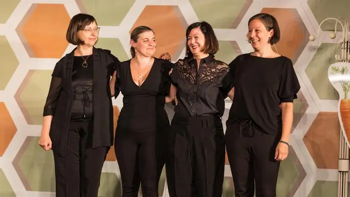 Hodenlose Frechheiten Eva Brislinger und Sonja Steger  Sommertheater Klagenfurt 