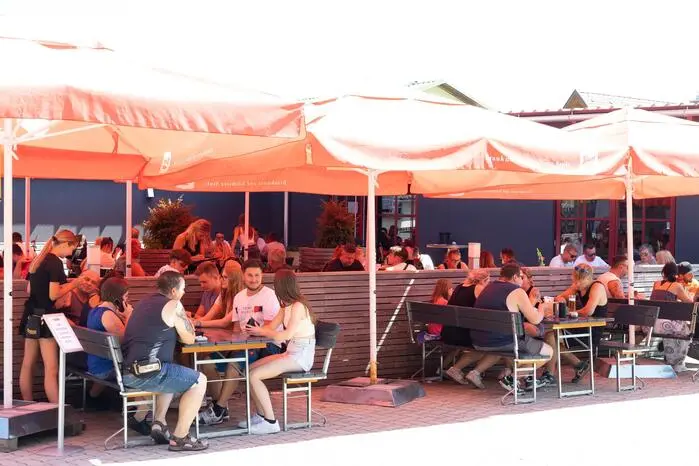 Organisiert wurde das Event vom Team rund um Mad Max, das mit viel Einsatz einen gelungenen Tag für alle Tuningfans auf die Beine stellte.