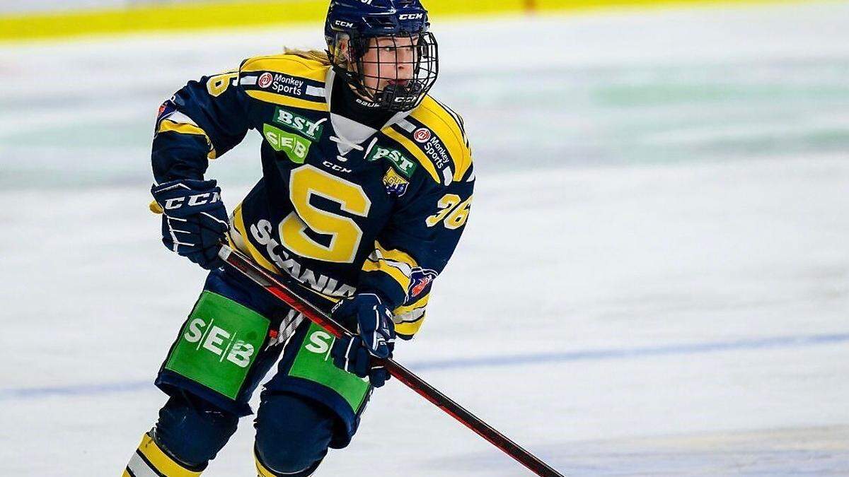 Laura Leitner im Dress von Södertälje