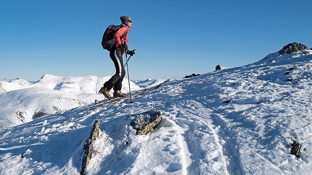 Herrlicher Sonnenschein und klirrende Kälte am Gipfel des Peitler Nock (2244 m)