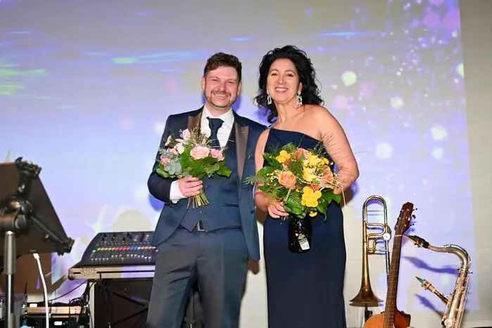 Ballorganisator Peter Rebmann und Monja Petersen übernahm den  künstlerischen Bereich.