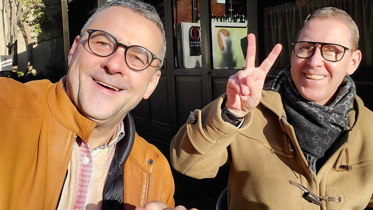 Das Leben in Shanghai kehrt langsam zur Normalität zurück: Arno Nicolussi (rechts) und sein Freund Alex Payer