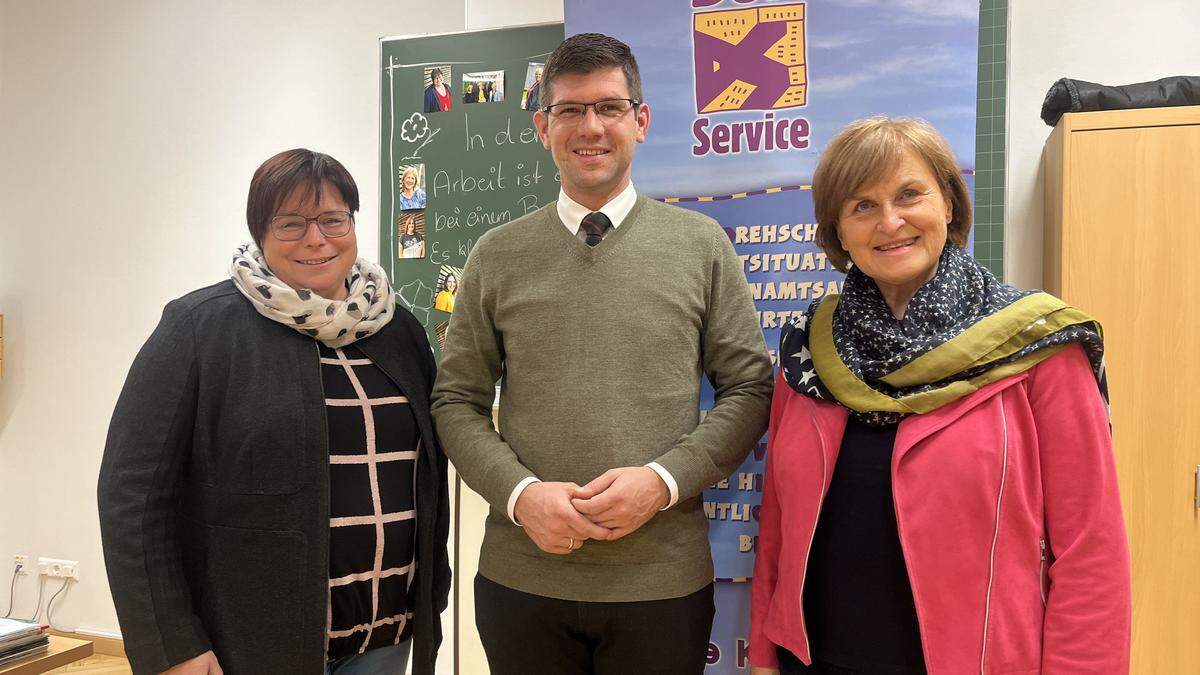 Geschäftsführerin Claudia Stöflin, Landesrat Martin Gruber und Obfrau Eva Altenmarkter-Fritzer (von links)