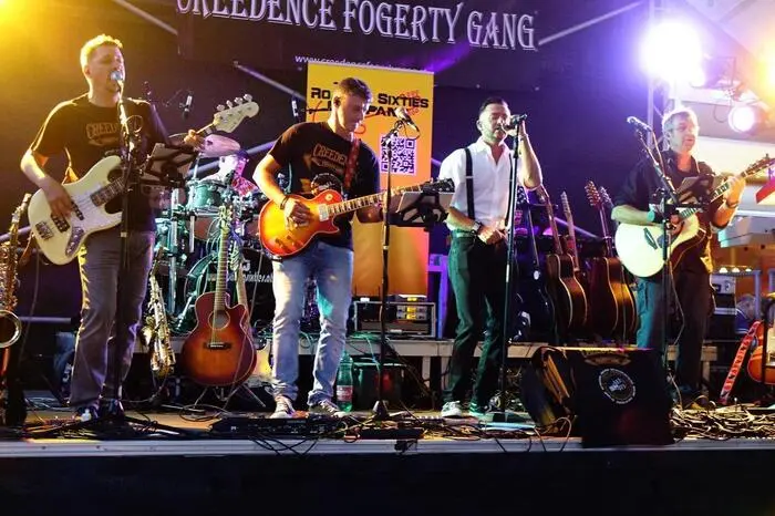 Dem zahlreichen Publikum gefiel das Gebotene bestens und bei so manchem Song der Stones, CCR, Kinks, Eric Burdon, Richie Havens, TheWho, Ten Years After, Beach Boys, Pink Floyd etc., wurde getanzt und mitgesungen. 