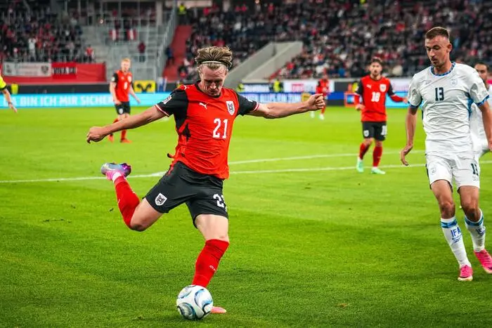 Spielte bei der WM, auch aufgrund einer Verletzung, kaum eine Rolle. Zeigte sich in der Rückwärtsbewegung stark und eroberte einige Bälle, blieb im Dribbling aber oft hängen.