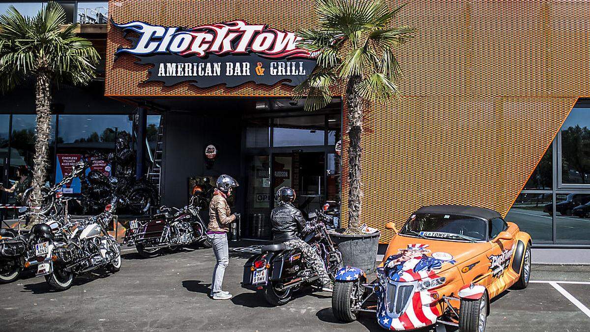 Clocktower American Bar & Grill Restaurant im neuen Cineplexx in Villach. Ab Donnerstag wird eröffnet!