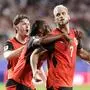 Hier jubelt Paul Wanner mit Carney Chukwuemeka und Marko Arnautovic