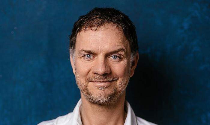 Volker Busch ist Facharzt für Neurologie, Psychiatrie und Psychotherapie. Aktuell arbeitet er an seinem zweiten Buch
