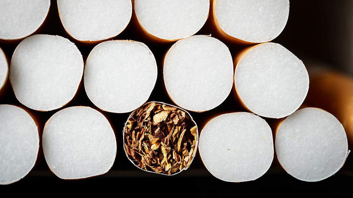 Von der Justiz angeordnete Werbekampagne der Tabakkonzerne gegen das Rauchen in den USA