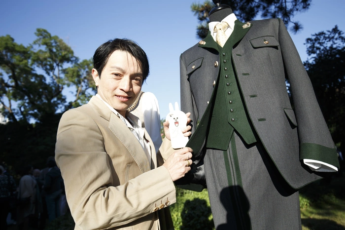 Designer La Hong