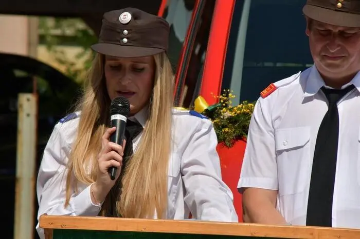 Hauptbrandinspektor Horst Haag und Kassierin Karoline Haag führten durch das Programm...