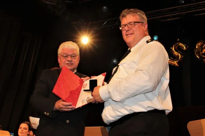 Dem langjährigen Obmann des AMV Stadtkapelle Judenburg, Ortwin Walch, wurde am zweiten Veranstaltungstag von Bürgermeister Hannes Dolleschall das "Herz der Stadt Judenburg" verliehen. 