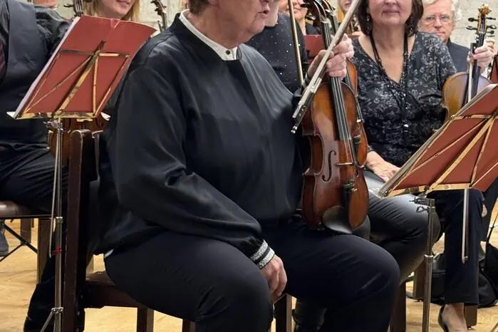 Unter der musikalischen Leitung von Lore Schrettner präsentierte das Kammerorchester Accento ein anspruchsvolles, stimmungsvoll zusammengestelltes Programm. 