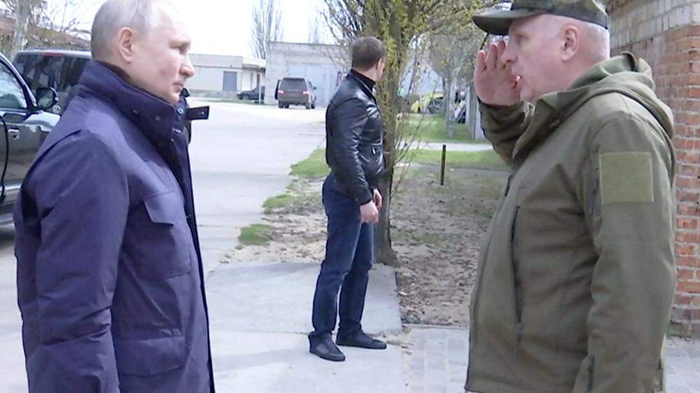 Putin beim Besuch in den besetzten Gebieten