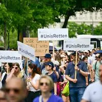 In Österreichs großen Städten gingen diese Woche tausende Universitätsangehörige auf die Straßen