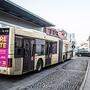 An dieser Haltestelle könnte der Mann nach dem Überfall auf die BKS-Filiale in einen Stadtwerkebus gestiegen sein 