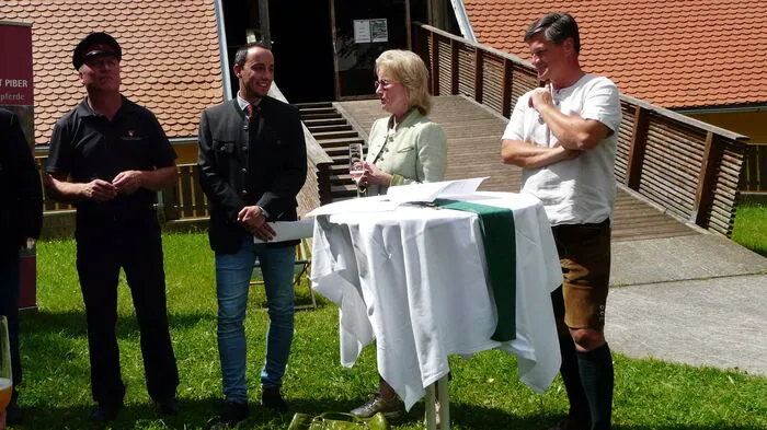 Generaldirektorin Elisabeth Gürtler und ihr Team luden zum jährlichen Clubtreffen der Freunde des Lipizzanergestütes Piber ein.