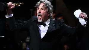  "Was für eine Ehre", freute sich Peter Farrelly über den Goldbuben für den besten Film: "Green Book"