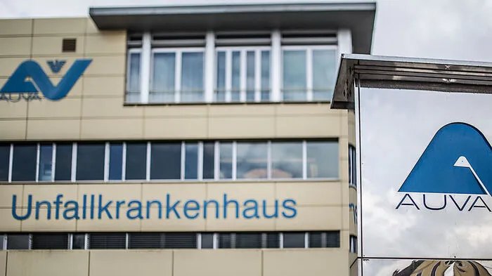 Das Unfallopfer wurde ins UKH Klagenfurt eingeliefert