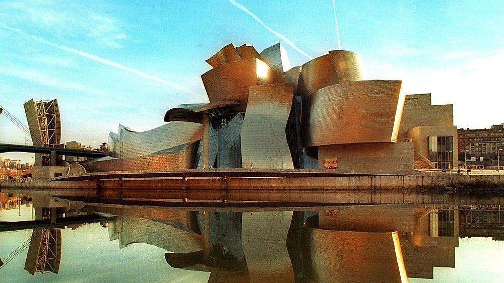 Eine Million Besucher lockt der spektakuläre Museumsbau von Frank Gehry jährlich an