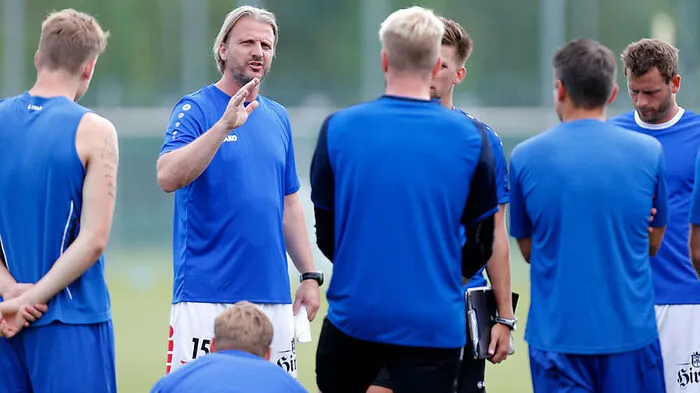 Markus Schopp gibt Anweisungen