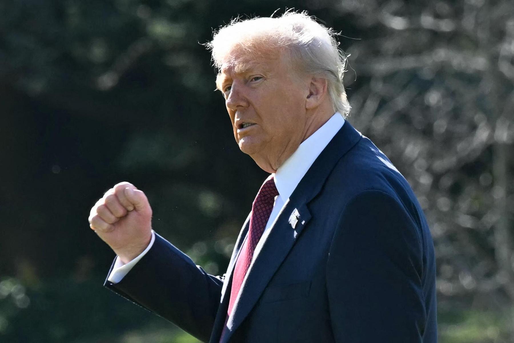 Nur männlich oder weiblich im US-Pass: Gericht stärkt Trump