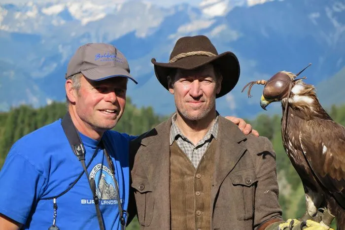Franz Schüttelkopf mit Filmstar Tobias Moretti und "Alexander dem Großen" beim Dreh zum Film "Wie Brüder im Wind"