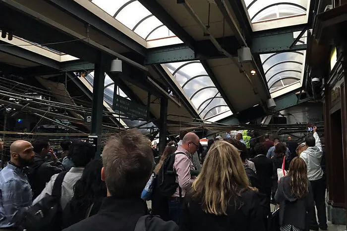 Ein Bild aus dem Inneren des Bahnhofs, von einem Fahrgast auf Twitter gepostet