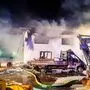 Auch Firmenfahrzeuge wurden ein Raub der Flammen