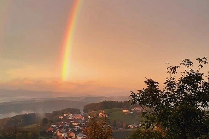 Diesen schönen Regenbogen fotografierte Anna Papst aus dem Ilztal.