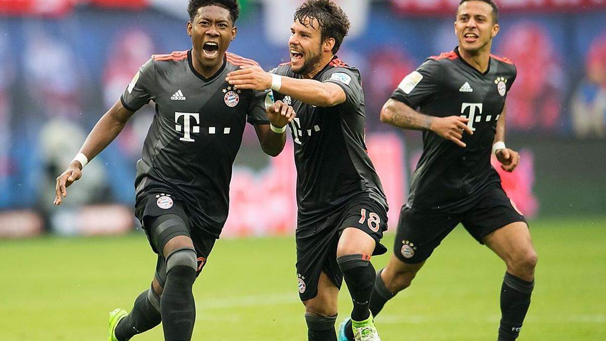 David Alaba (links) traf per Freistoß zum 4:4