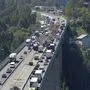 Stau auf der Europabrücke der Brennerautobahn (A13) im Tiroler Stubaital