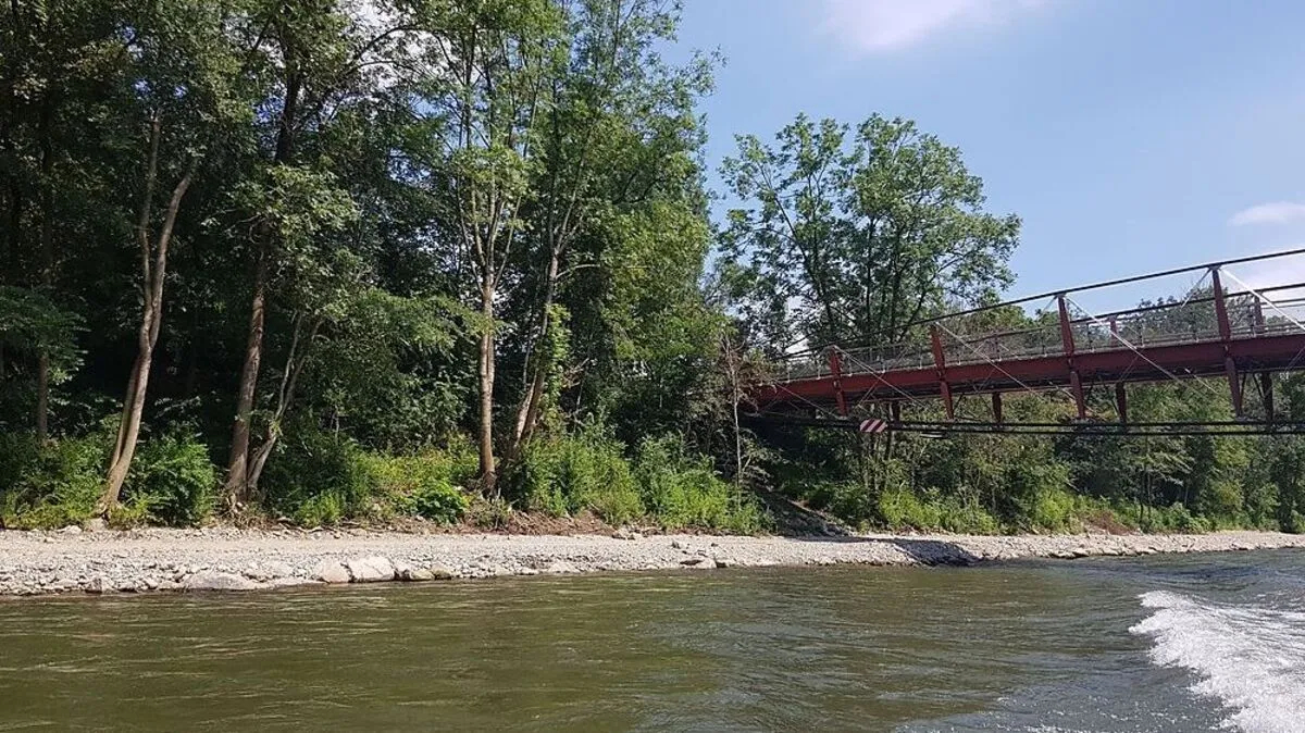 Hier, etwas nördlich des Augartenstegs, wird die Murbucht entstehen