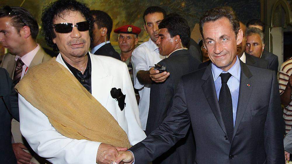 Sarkozy und Gaddafi bei einem Treffen 2007