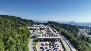 Stau vor dem Karawankentunnel | Das Nadelöhr auf dem Weg in den Süden und retour ist wieder der Karawankentunnel
