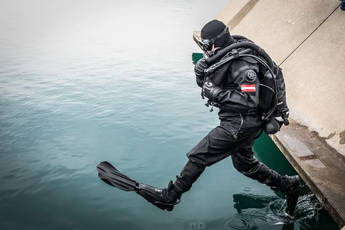Helmut Weidinger ist "Kampftaucher" bei der Cobra-Tauchgruppe.